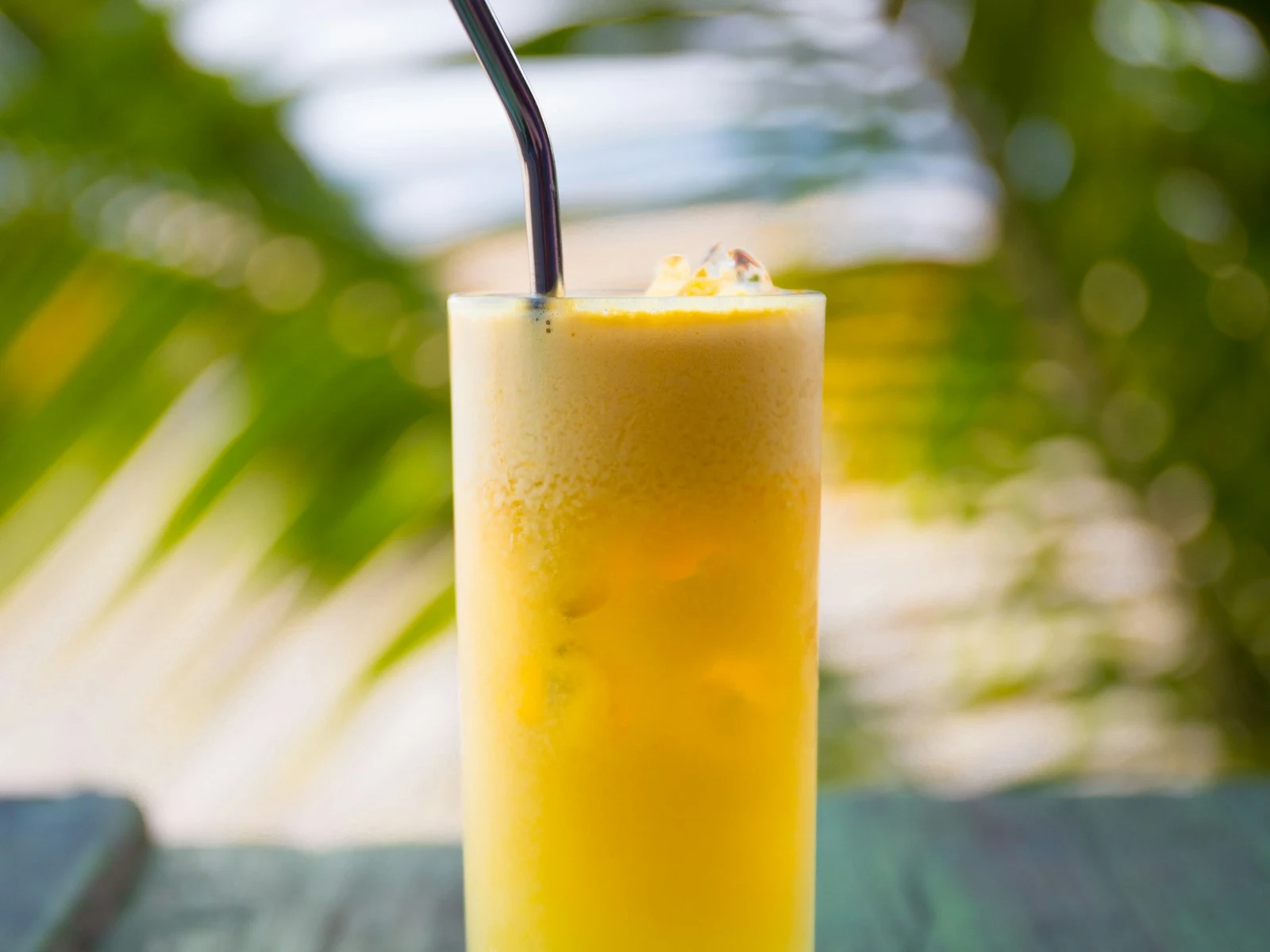 Glass of Lemonade with ice.