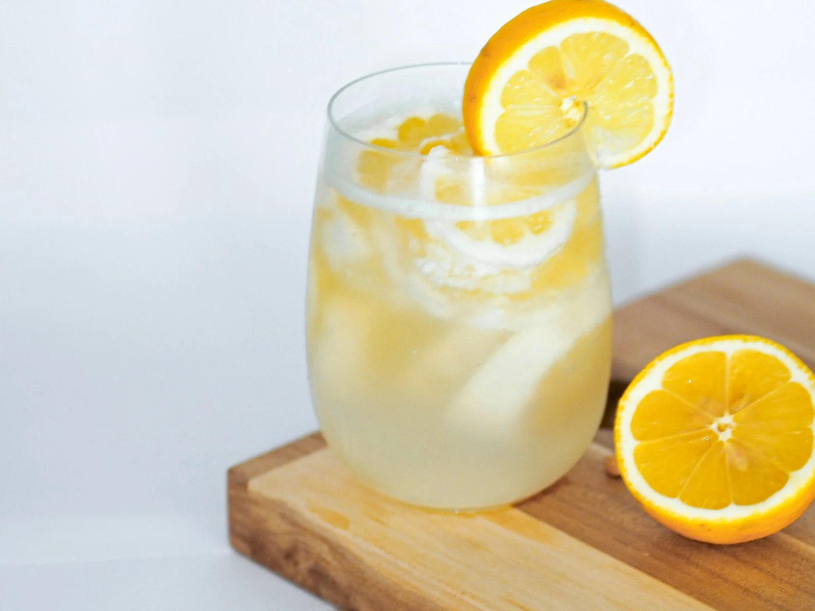 Chilled freshly squeezed lemonade over ice for Beverages